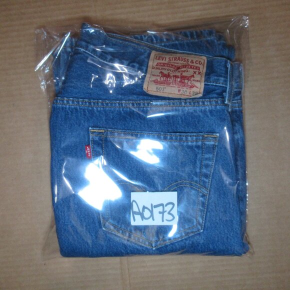 Vintage Levi’s 501 Original Fit Jeans | Size 38x38 - Picture 13 of 13